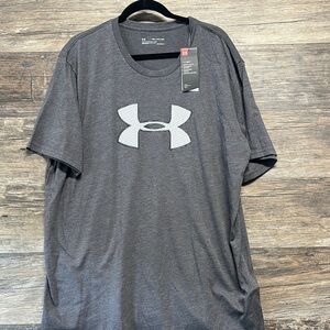 Under Armour Men's Grey T-Shirt